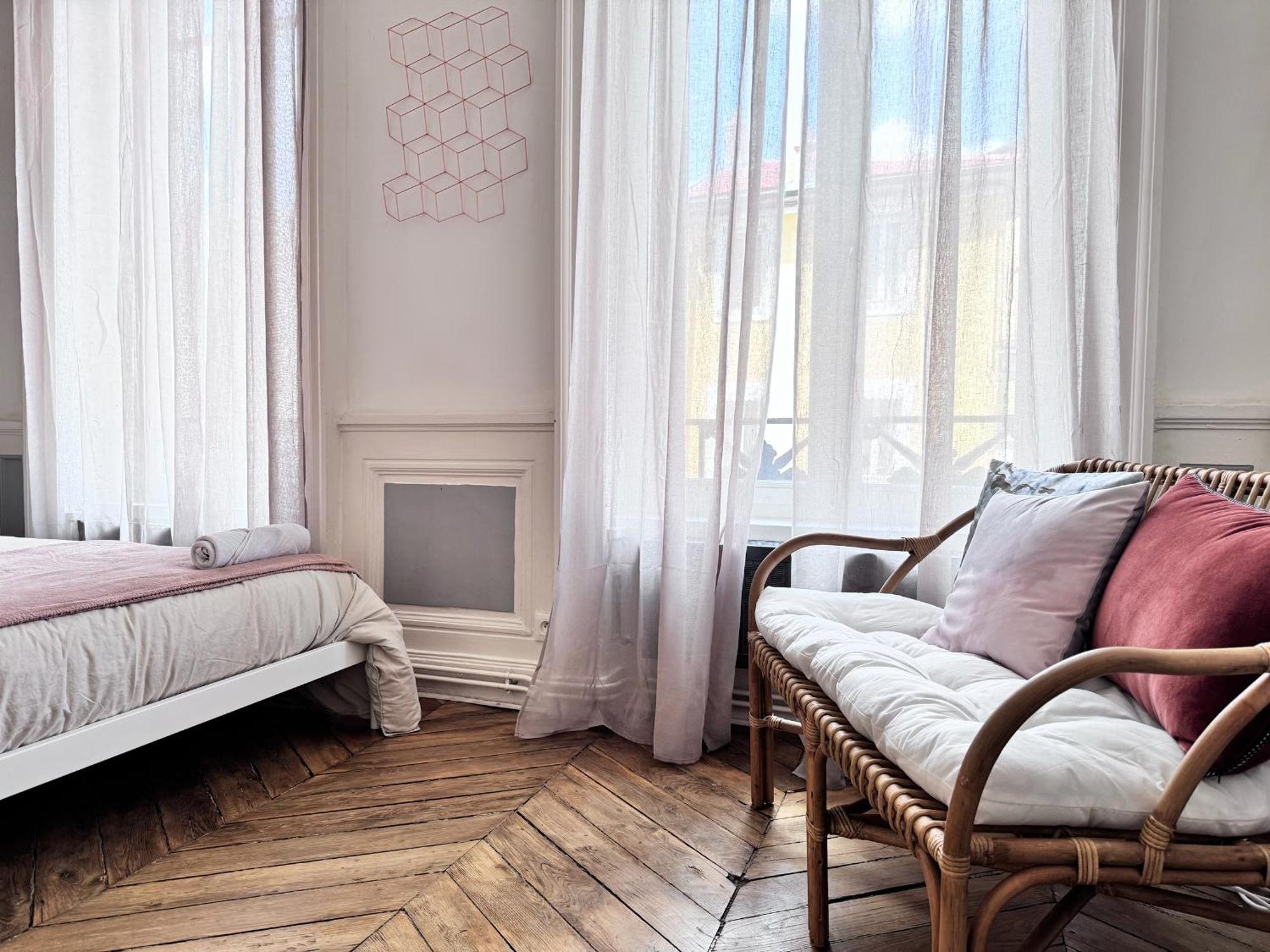 Suite Merengue Oullins Εξωτερικό φωτογραφία
